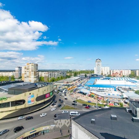 Kvartirkoff Na Obolonskom 40 Kiev Buitenkant foto